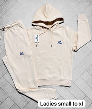 Load image into Gallery viewer, Tracksuit women