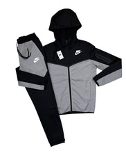 Load image into Gallery viewer, Tracksuit