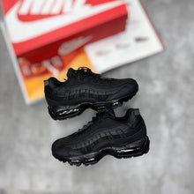 Load image into Gallery viewer, Shoes men