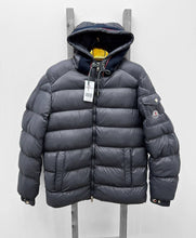 Load image into Gallery viewer, Jacket