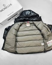 Load image into Gallery viewer, Jacket