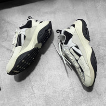 Load image into Gallery viewer, Shoes