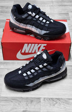 Load image into Gallery viewer, Shoes