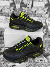 Load image into Gallery viewer, Shoes