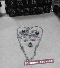 Load image into Gallery viewer, Necklace