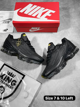 Load image into Gallery viewer, Shoes