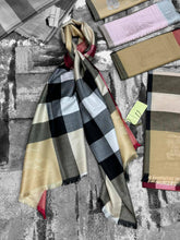 Load image into Gallery viewer, Scarf