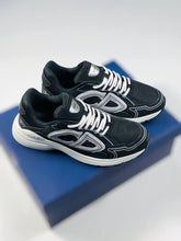 Load image into Gallery viewer, Shoes