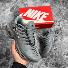 Load image into Gallery viewer, Shoes men