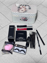 Load image into Gallery viewer, Makeup