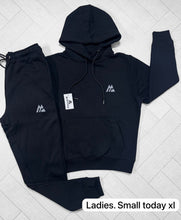 Load image into Gallery viewer, Tracksuit women