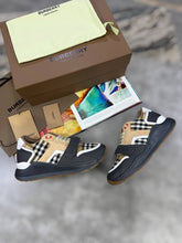 Load image into Gallery viewer, Shoes