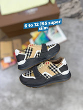 Load image into Gallery viewer, Shoes