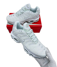 Load image into Gallery viewer, Shoes
