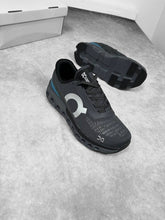 Load image into Gallery viewer, Shoes