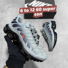 Load image into Gallery viewer, Shoes