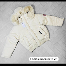 Load image into Gallery viewer, Jacket women