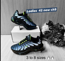 Load image into Gallery viewer, Shoes women