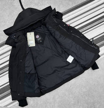 Load image into Gallery viewer, Jacket