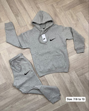 Load image into Gallery viewer, Tracksuit