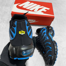 Load image into Gallery viewer, Shoes