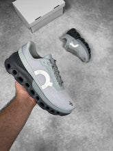 Load image into Gallery viewer, Shoes