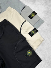 Load image into Gallery viewer, Short