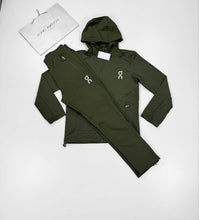 Load image into Gallery viewer, Tracksuit boy
