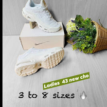 Load image into Gallery viewer, Shoes