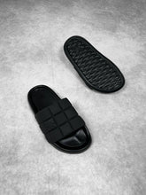 Load image into Gallery viewer, Slipper