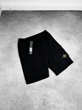 Load image into Gallery viewer, Short