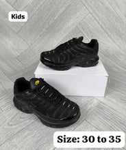 Load image into Gallery viewer, Shoes