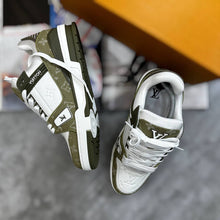 Load image into Gallery viewer, Shoes