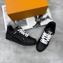 Load image into Gallery viewer, Shoes