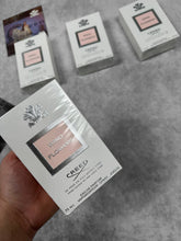 Load image into Gallery viewer, Perfume