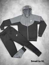 Load image into Gallery viewer, Tracksuit