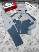 Load image into Gallery viewer, Tracksuit boy