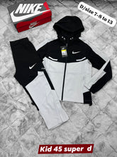 Load image into Gallery viewer, Tracksuit boy