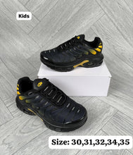 Load image into Gallery viewer, Shoes