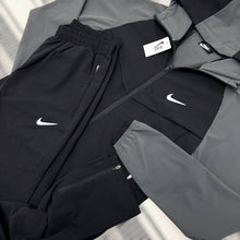 Load image into Gallery viewer, Tracksuit men