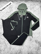 Load image into Gallery viewer, Tracksuit men