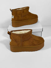 Load image into Gallery viewer, Shoes