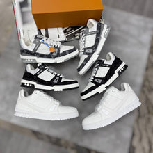 Load image into Gallery viewer, Shoes