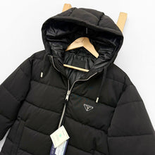 Load image into Gallery viewer, Jacket