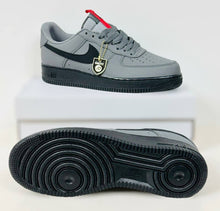 Load image into Gallery viewer, Shoes