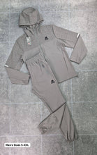 Load image into Gallery viewer, Tracksuit men