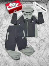 Load image into Gallery viewer, Tracksuit boy