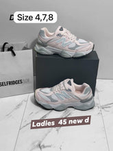Load image into Gallery viewer, Shoes