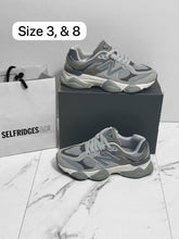 Load image into Gallery viewer, Shoes