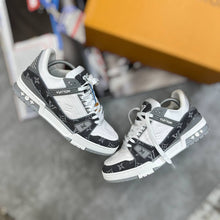 Load image into Gallery viewer, Shoes
